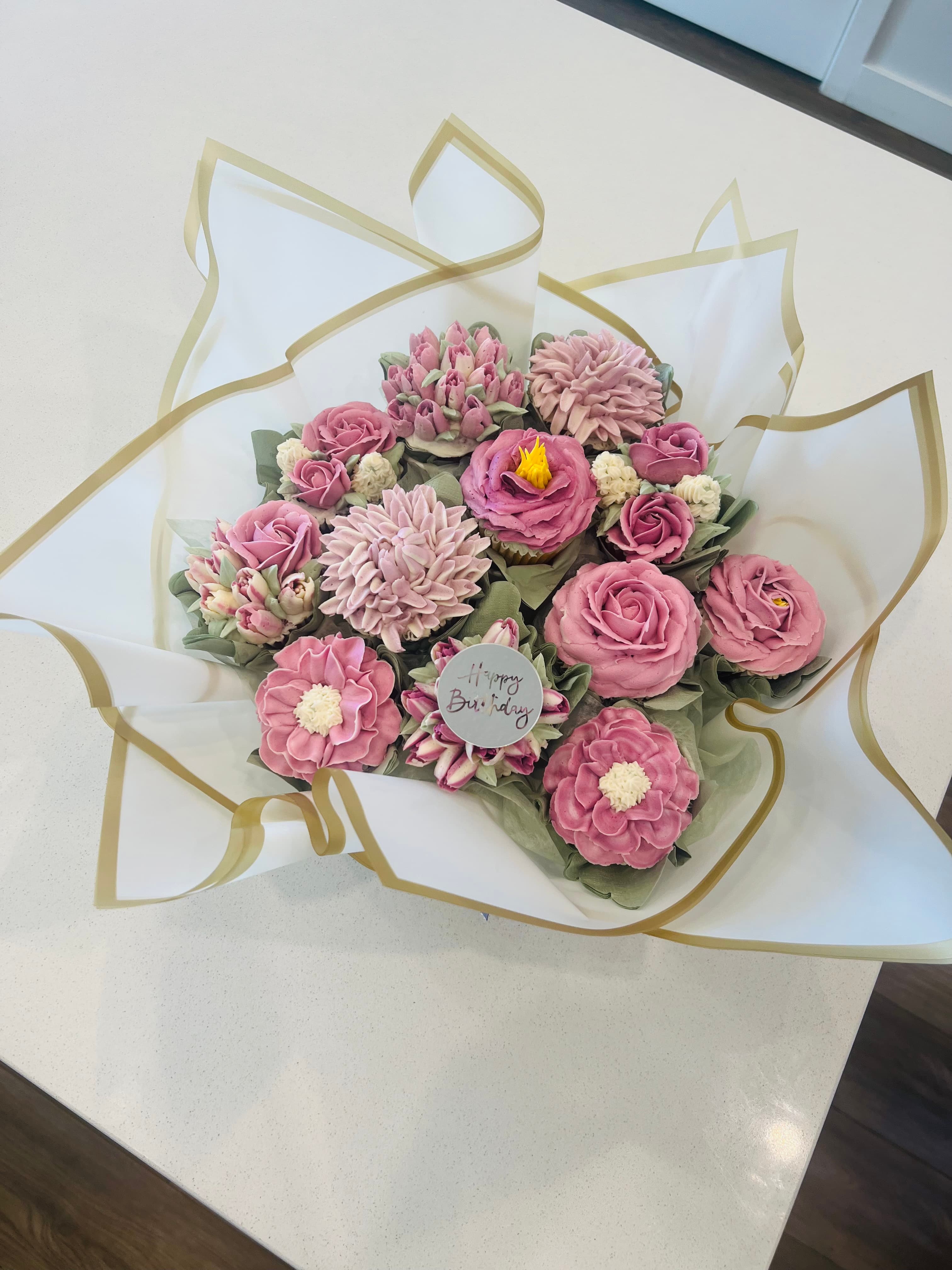 Petite bouquets-12 cupcakes 